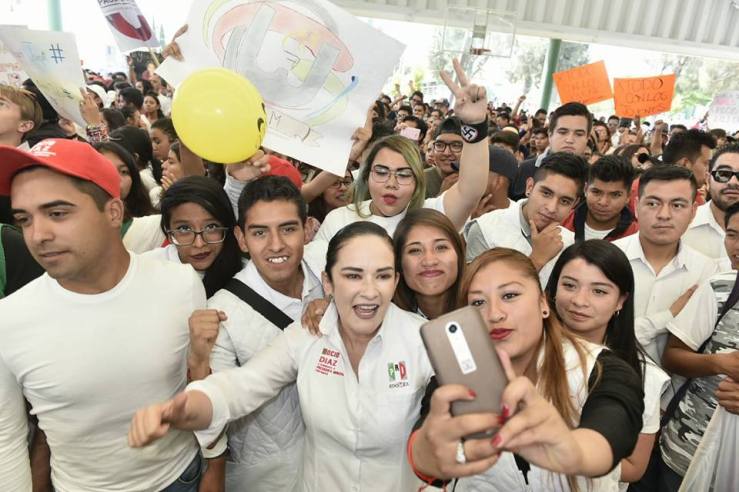 34306547_1701562879929729_4685734510195638272_n