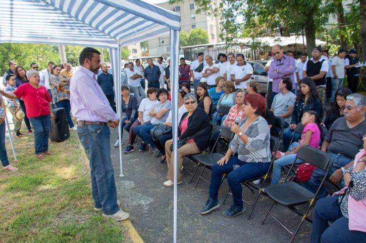 37766366_825743100966011_2952782504102199296_n